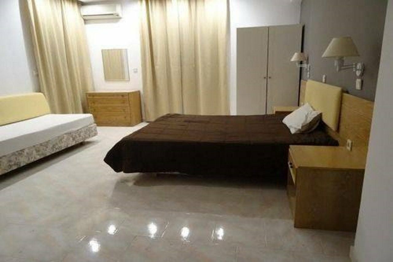 Evas Rooms 法里拉基 外观 照片